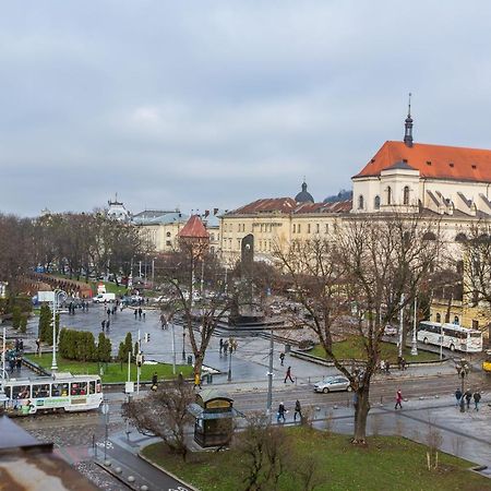 דירות לבוב Квартира Подобово В Центрі На Вулиці Проспект Свободи 7 מראה חיצוני תמונה