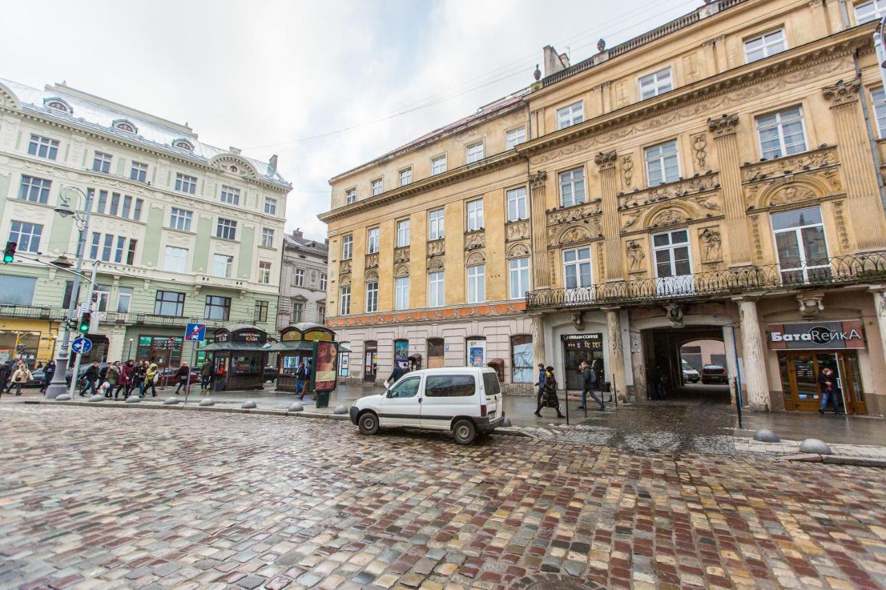 דירות לבוב Квартира Подобово В Центрі На Вулиці Проспект Свободи 7 מראה חיצוני תמונה